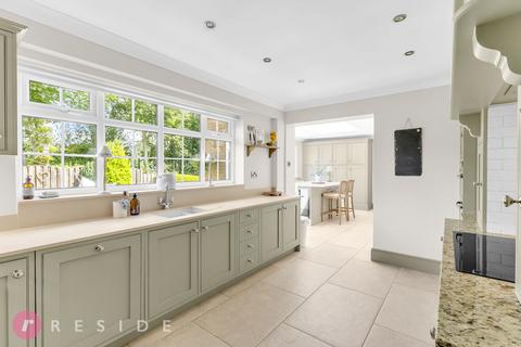 4 bedroom detached house for sale, Oulder Hill Drive, Rochdale OL11