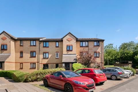Dehavilland Close, Northolt