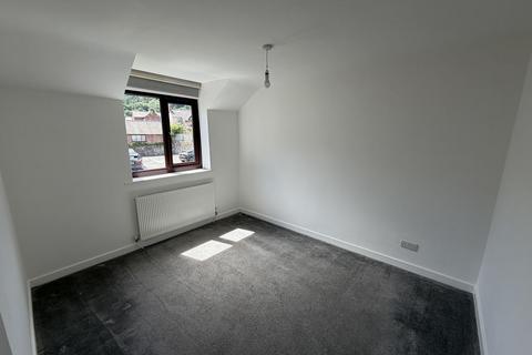 3 bedroom terraced house to rent, Derby Road, Caergwrle, Wrexham
