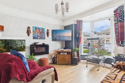 3 bedroom house for sale, Dolcoath Road Camborne - Lovely family home with three bedrooms within a short walk of town