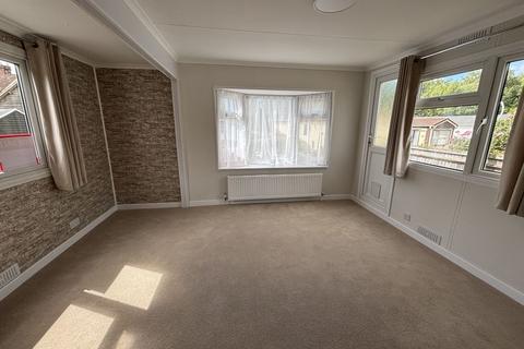 1 bedroom park home for sale, Beautifully Renovated 1 Bedroom Residential Park Home|Countryside Setting|Close to Guildford