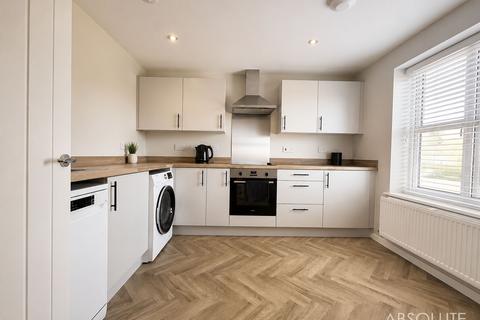 4 bedroom semi-detached house to rent, Pasture Drive, Paignton, TQ4