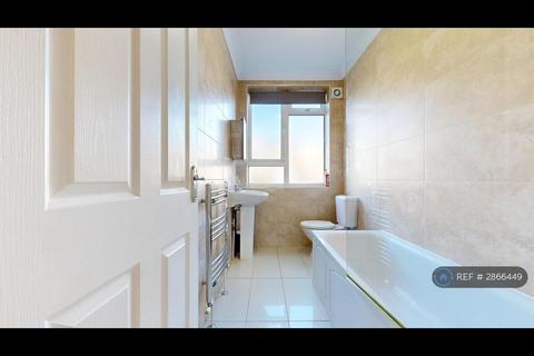 1 bedroom flat to rent, Archway Road, London, N6