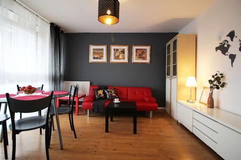 Earl House, Lisson Grove, NW1