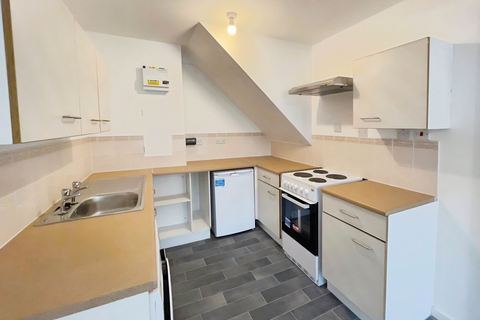 2 bedroom flat to rent, Bushfield Court, PETERBOROUGH, PE2