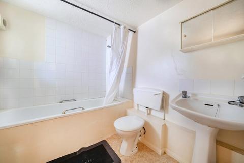 1 bedroom apartment for sale, Rutland Avenue, High Wycombe, Buckinghamshire, HP12