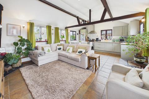 6 bedroom barn conversion for sale, Water Lane Bovingdon, Hemel Hempstead, HP3