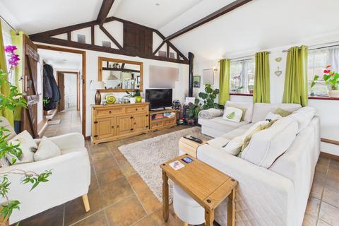 6 bedroom barn conversion for sale, Water Lane Bovingdon, Hemel Hempstead, HP3