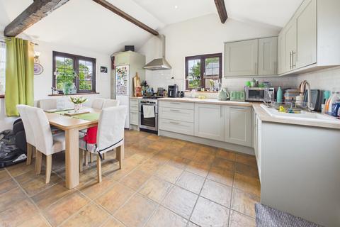6 bedroom barn conversion for sale, Water Lane Bovingdon, Hemel Hempstead, HP3