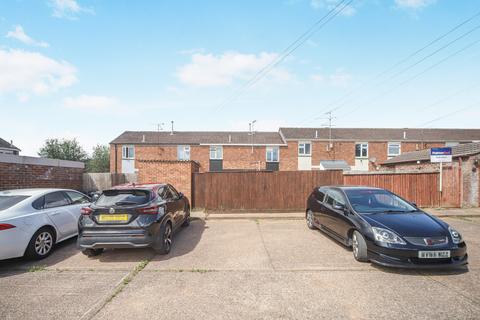 3 bedroom terraced house for sale, Bossington Drive, Taunton, TA2