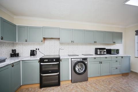3 bedroom terraced house for sale, Bossington Drive, Taunton, TA2