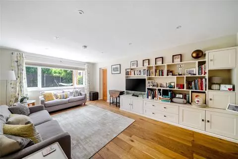4 bedroom detached house for sale – pohled 2