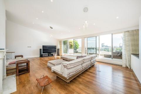 3 bedroom flat to rent, Chelsea Crescent, London SW10