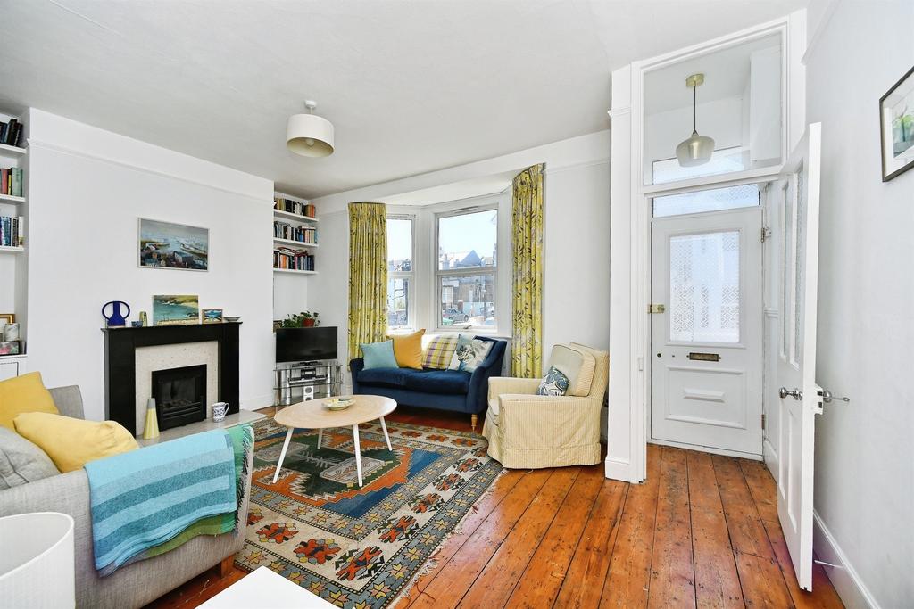 Apartment in Brighton - View 3