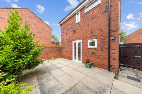 2 bedroom detached house for sale, Harrison Close, Warrington, WA1