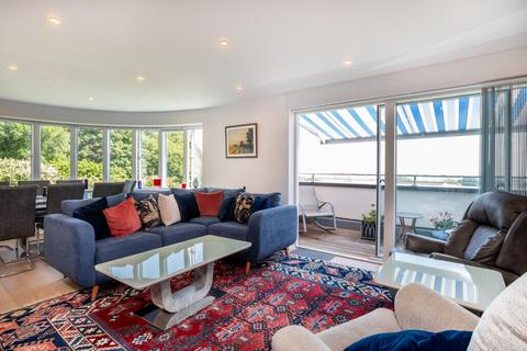 2 bedroom apartment for sale, Cannongate Road, Hythe, CT21