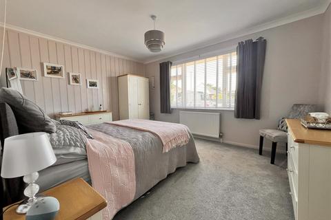 3 bedroom detached bungalow for sale, Nodes Road, Northwood
