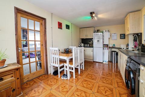 3 bedroom semi-detached house for sale, Iron Cliff Road, Bolsover, Chesterfield