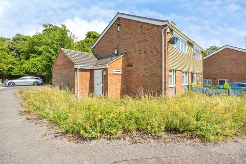3 bedroom semi-detached house for sale, Wedgwood Road, Bedford, Bedfordshire, MK41