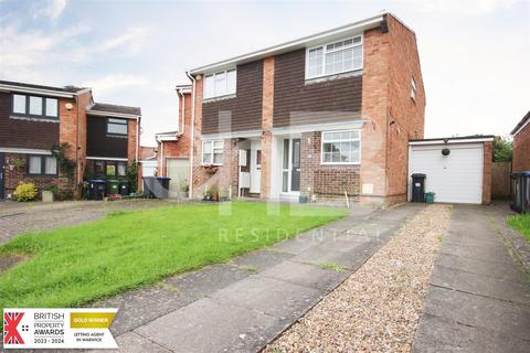 2 bedroom semi-detached house to rent, Armstrong Close, Leamington Spa