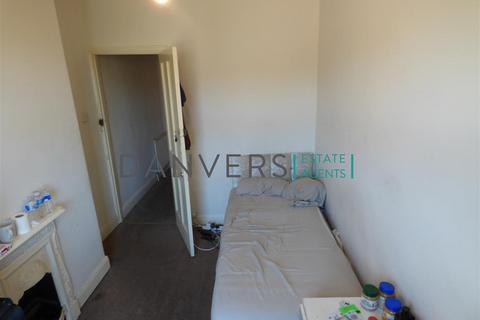 1 bedroom in a house share to rent, Bramley Road, Leicester LE3