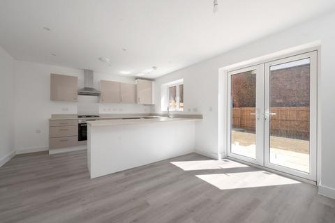 3 bedroom end of terrace house to rent, Charles Dyer Close, Melton Mowbray, LE13