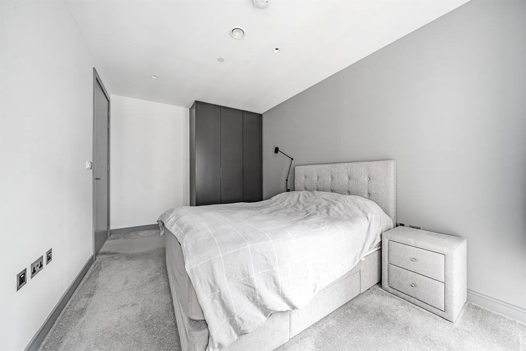 House in London - View 5