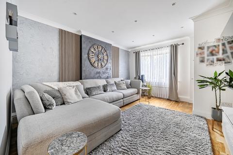 3 bedroom end of terrace house for sale, Lindsey Road, Denham, Buckinghamshire