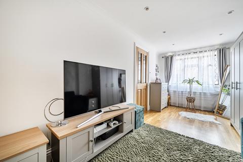 3 bedroom end of terrace house for sale, Lindsey Road, Denham, Buckinghamshire