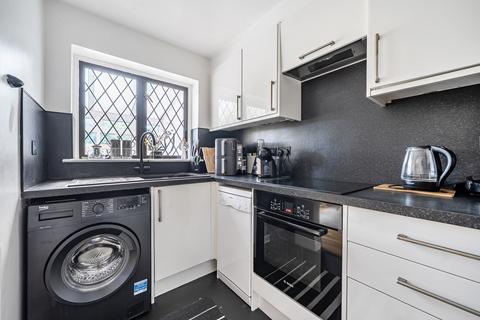 3 bedroom end of terrace house for sale, Lindsey Road, Denham, Buckinghamshire