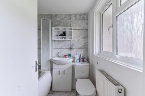 Studio for sale, Wisbeach Road, Croydon, CR0