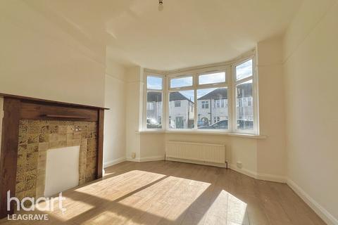 3 bedroom end of terrace house for sale, Shelley Road, Luton