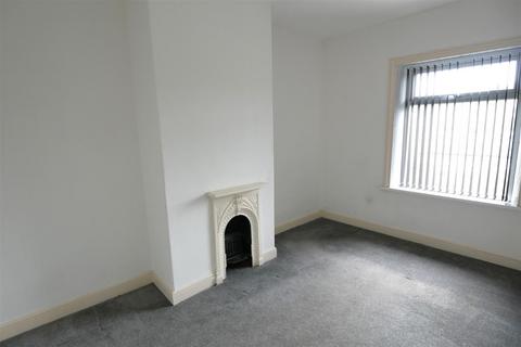 3 bedroom house to rent, Armytage Road, Brighouse