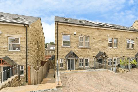 3 bedroom end of terrace house for sale, Laund Croft, Huddersfield