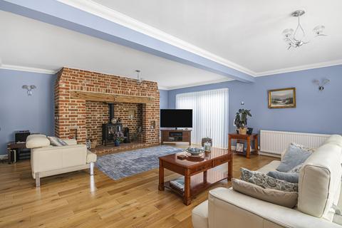4 bedroom detached bungalow for sale, Stapleford Road, Romford, RM4