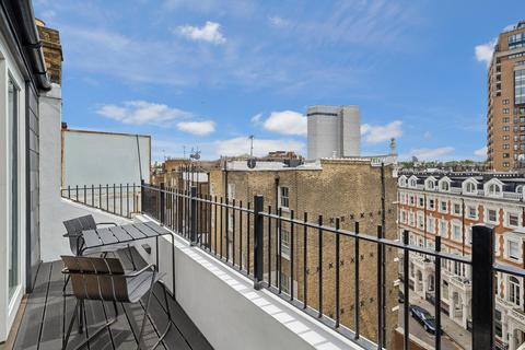 3 bedroom flat for sale, Cornwall Gardens, London SW7
