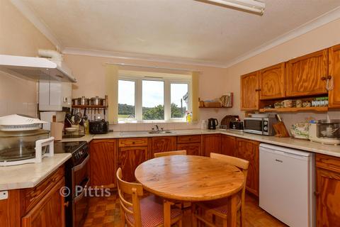 4 bedroom chalet for sale, Lowtherville Road, Ventnor, Isle of Wight