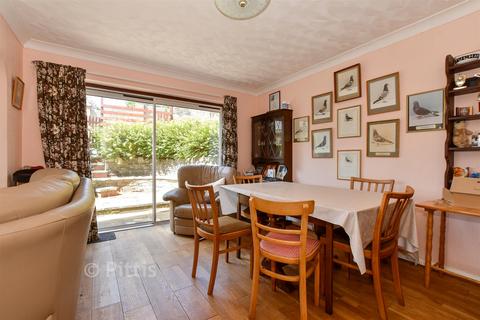 4 bedroom chalet for sale, Lowtherville Road, Ventnor PO38
