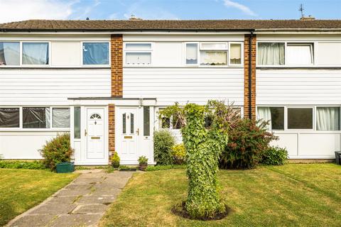 Place Farm Avenue, Crofton