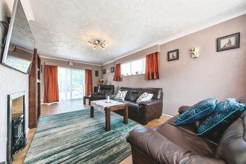 3 bedroom chalet for sale, Lincoln Way, Spalding