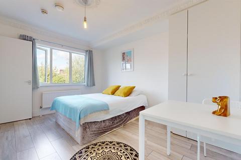 undefined, Dollis Hill Lane, London NW2