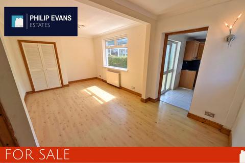 3 bedroom semi-detached house for sale, Maesmagwr, Abermagwr SY23
