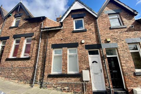 3 bedroom terraced house to rent, South Terrace, Southwick, Sunderland, SR5