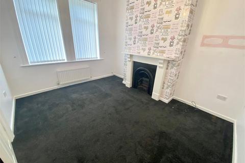 3 bedroom terraced house to rent, South Terrace, Southwick, Sunderland, SR5
