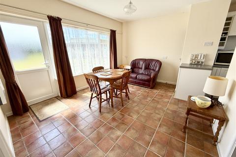 2 bedroom chalet for sale, Walcott Chalet Park, Walcott NR12