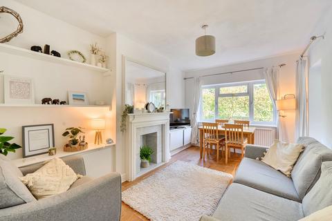 2 bedroom ground floor flat for sale, Manor Green Road, Epsom KT19