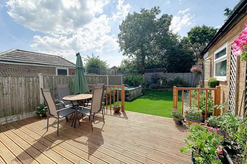 3 bedroom semi-detached house for sale, Thingwall Drive, Wirral, CH61