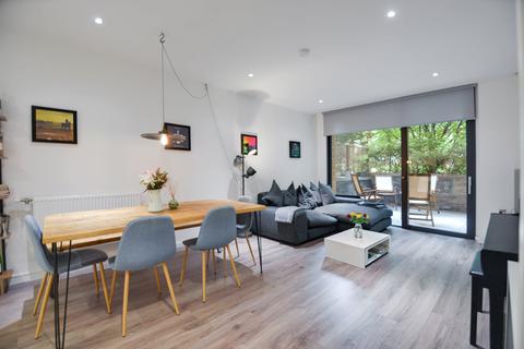 Canter Way, London E1