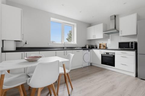 3 bedroom flat for sale, Dalgleish Avenue, Duntocher