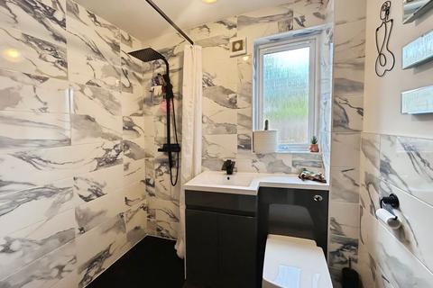 2 bedroom flat for sale, Cae Glas, Pencoed, CF35